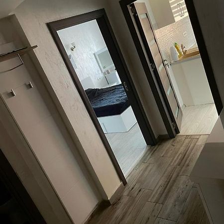 Apartament Corni Apartment Ramnicu Valcea Exterior photo